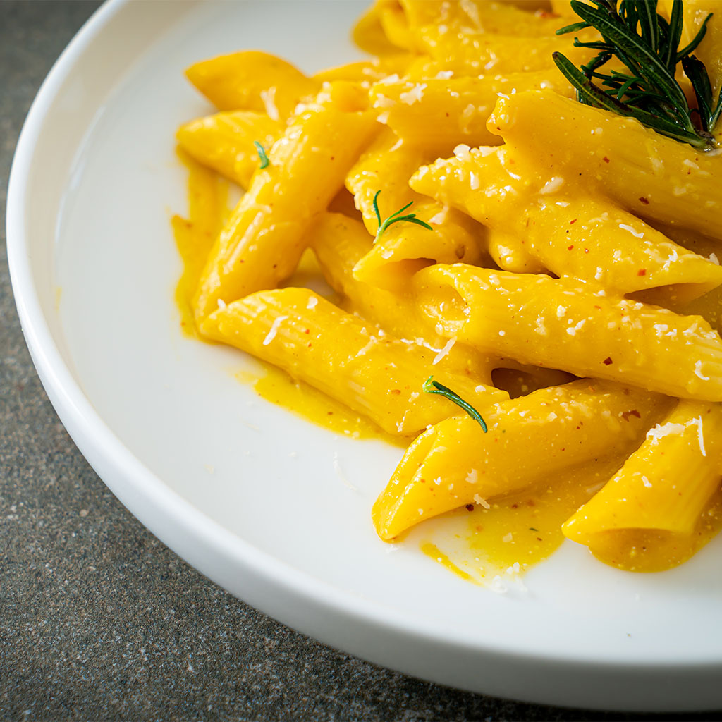 Köri Soslu Penne Makarna